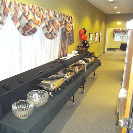 Stay Beyond Inn & Suites Elma Bagian luar foto