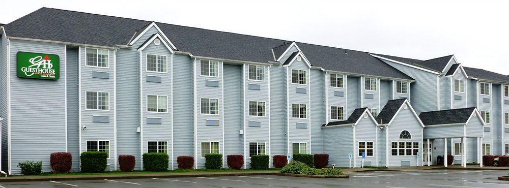 Stay Beyond Inn & Suites Elma Bagian luar foto